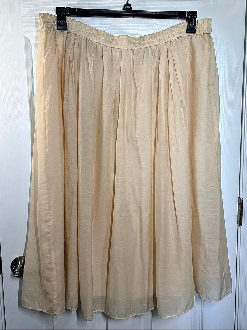 H&M Midi Skirt in Pale Yellow Size XXL